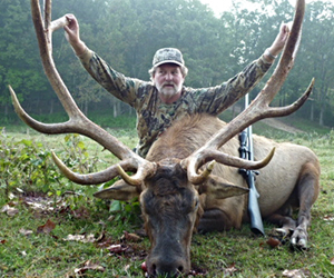 Bull Elk Hunting at High Adventure Ranch